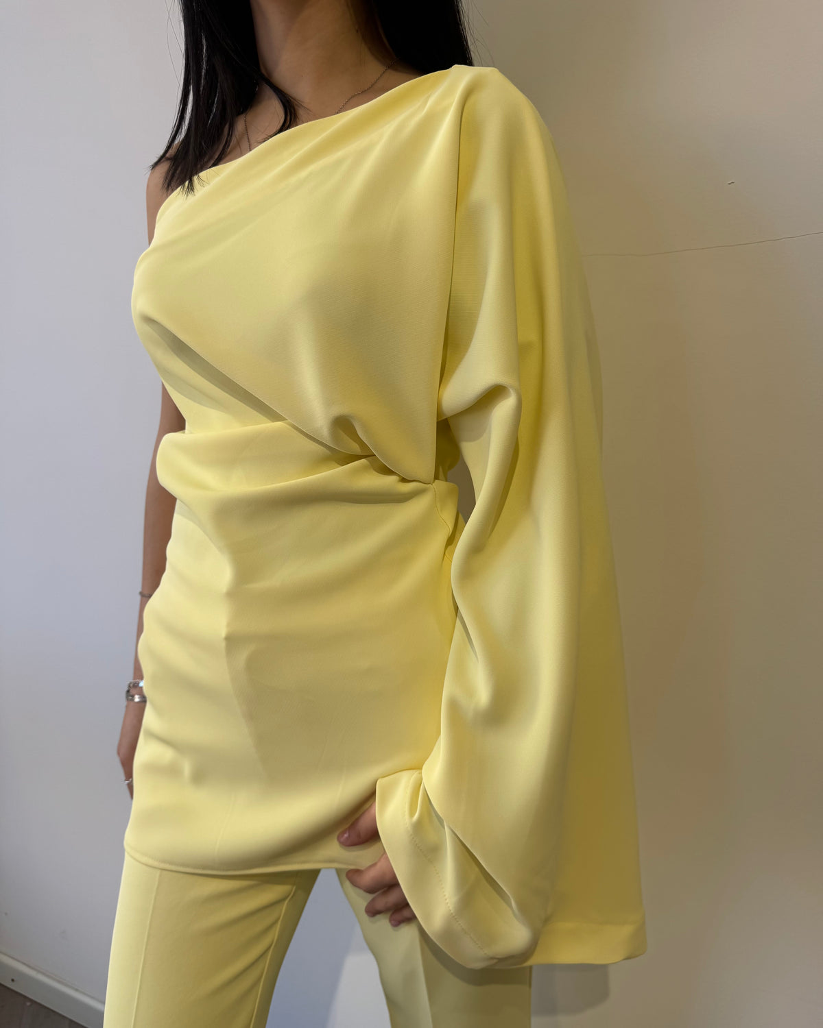 BLUSA MONOSPALLA GIALLA