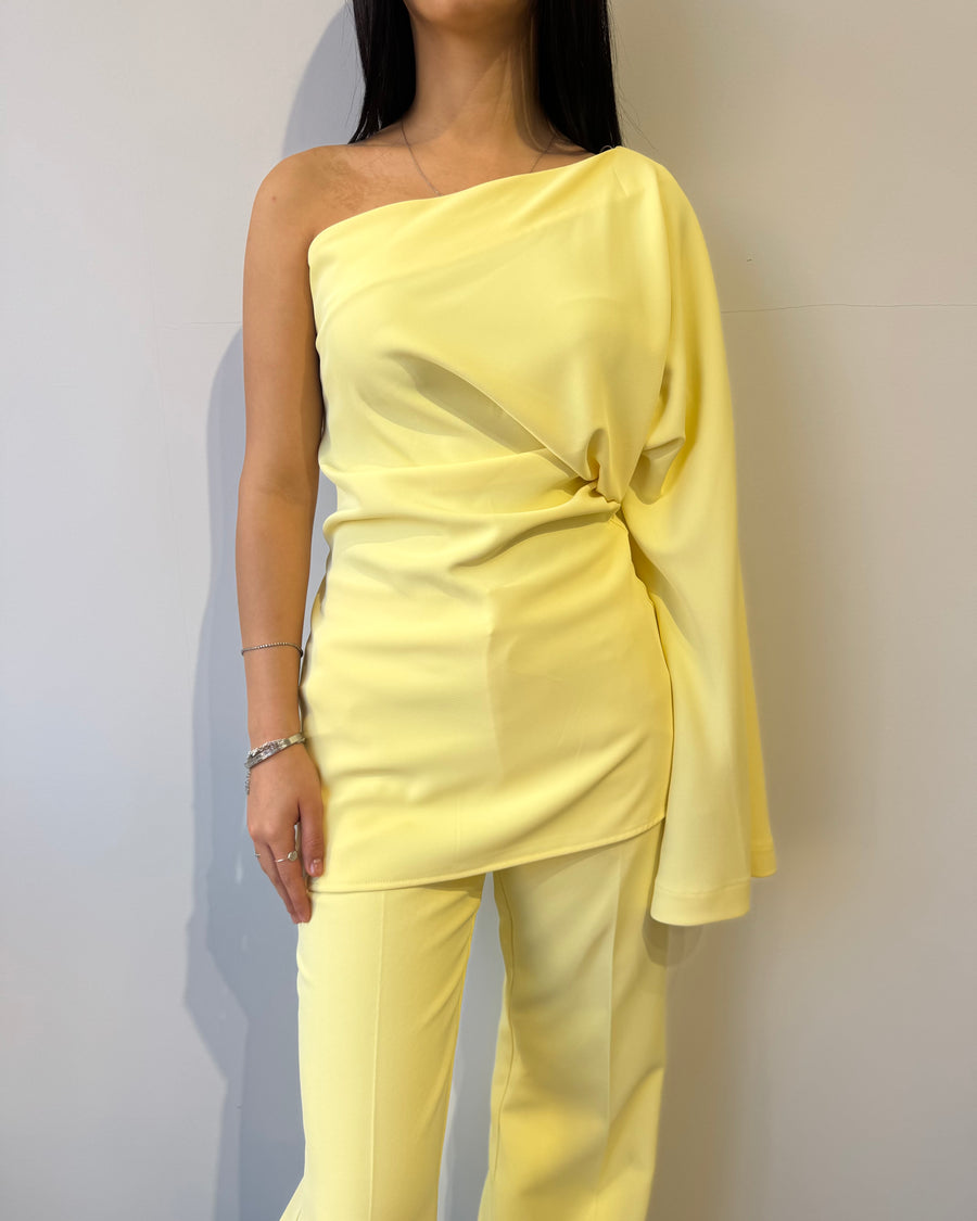 Blusa monospalla