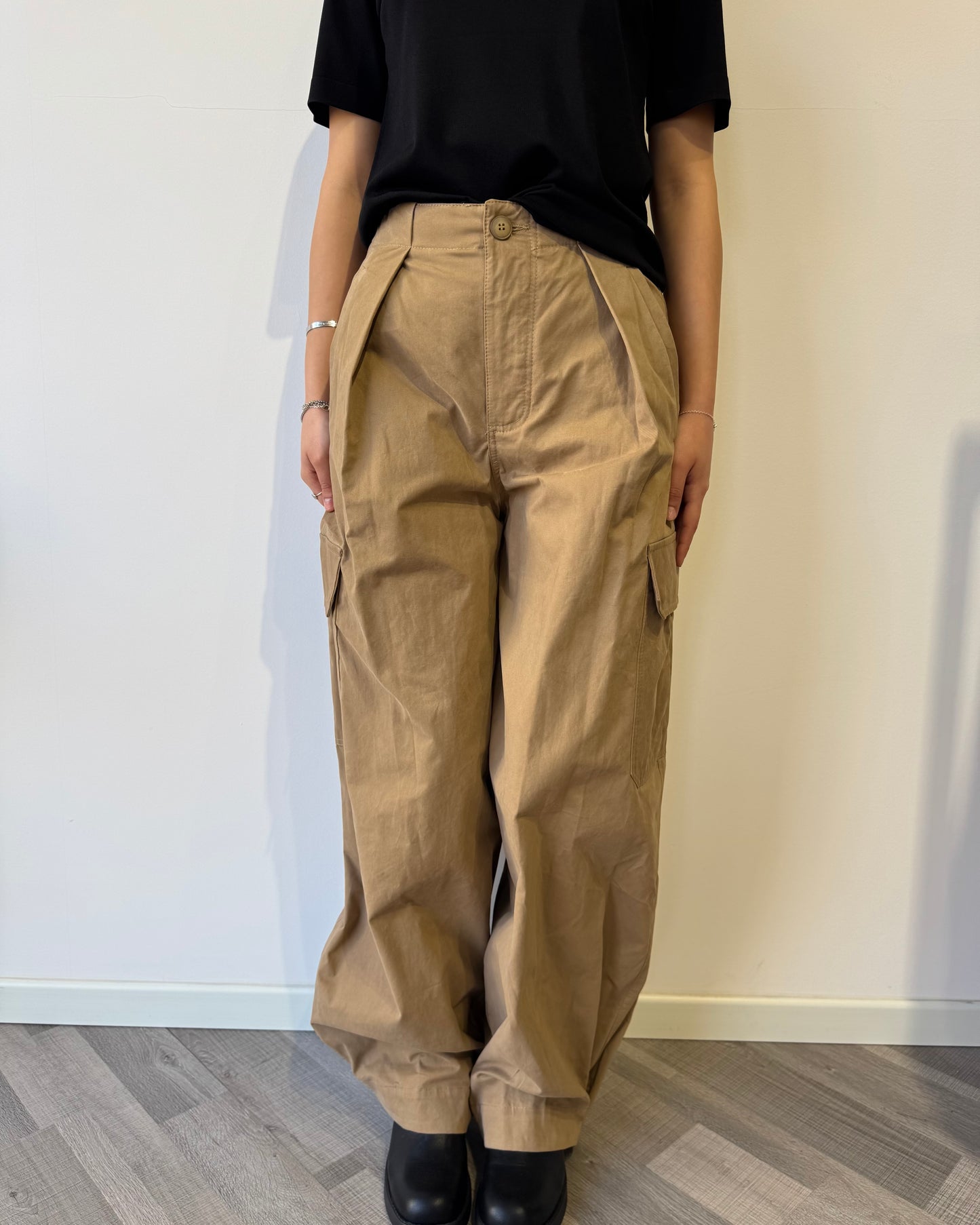 Pantalone cargo camel