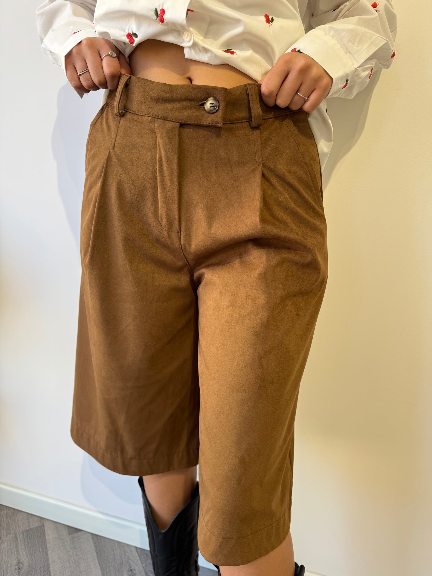 Bermuda Largo Scamosciato