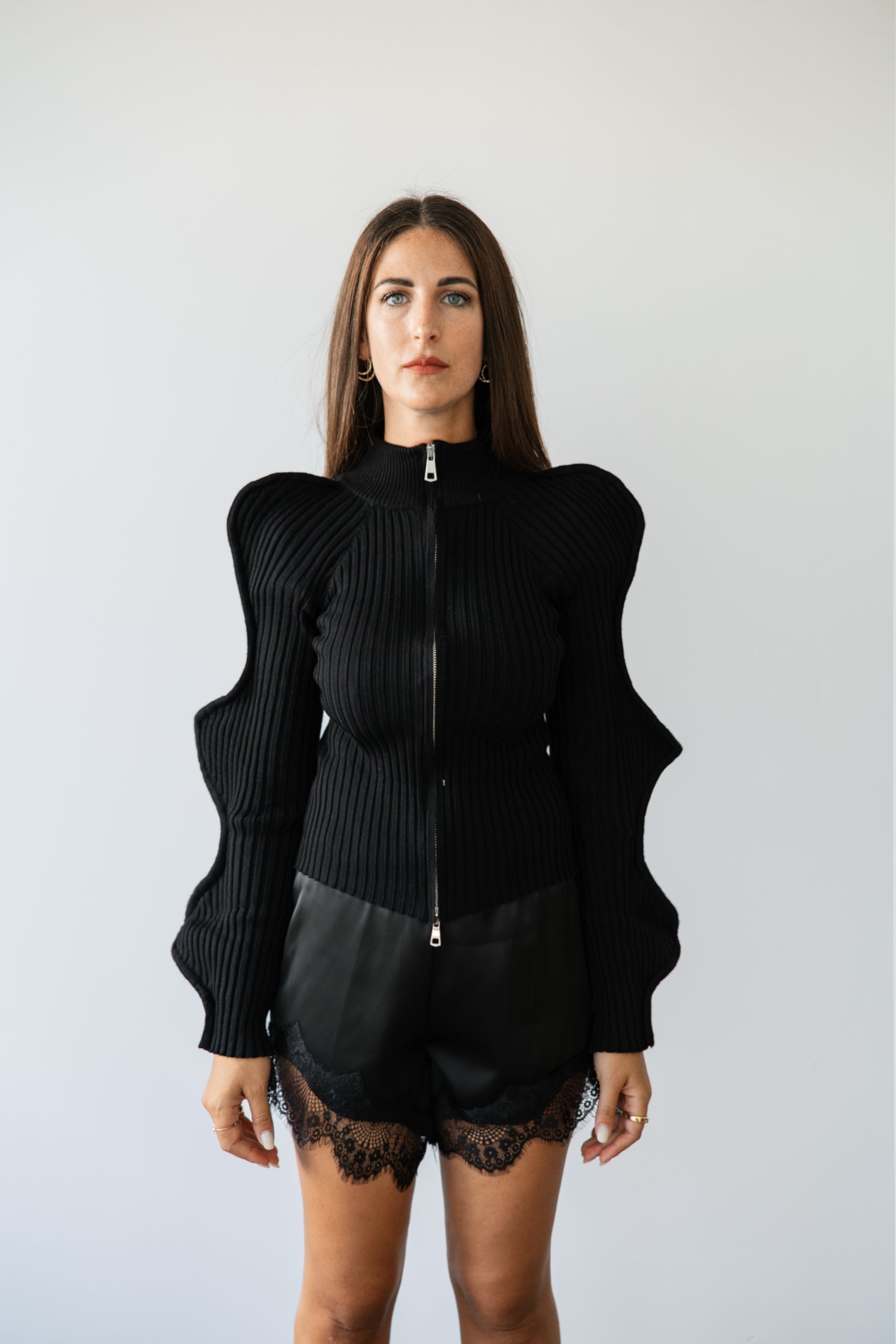 Maglioncino a coste con zip butterfly nero